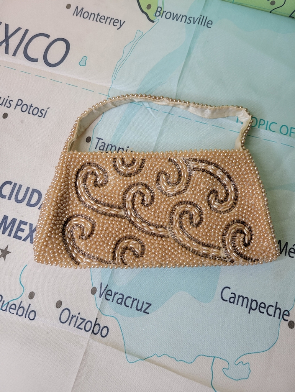 Vintage Beaded Pearl Swirl Evening Clutch - Cream